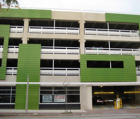 Downer Avenue Parking Structure 
